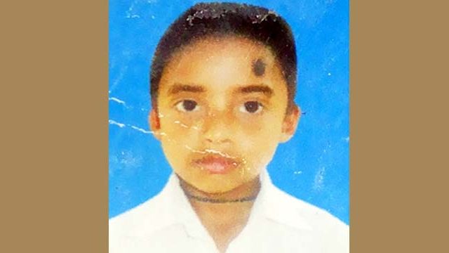 সকালে পরীক্ষা দিয়ে এসে বিকেলে লাশ হল ৮ বছরের রিফাত