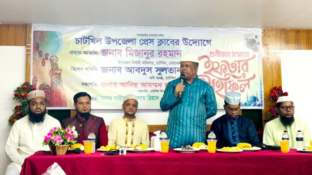 সুশৃংখলভাবে নেতাকর্মী নিয়ে বিজয় দিবস পালন করলেন মামুনুর রশিদ মামুন